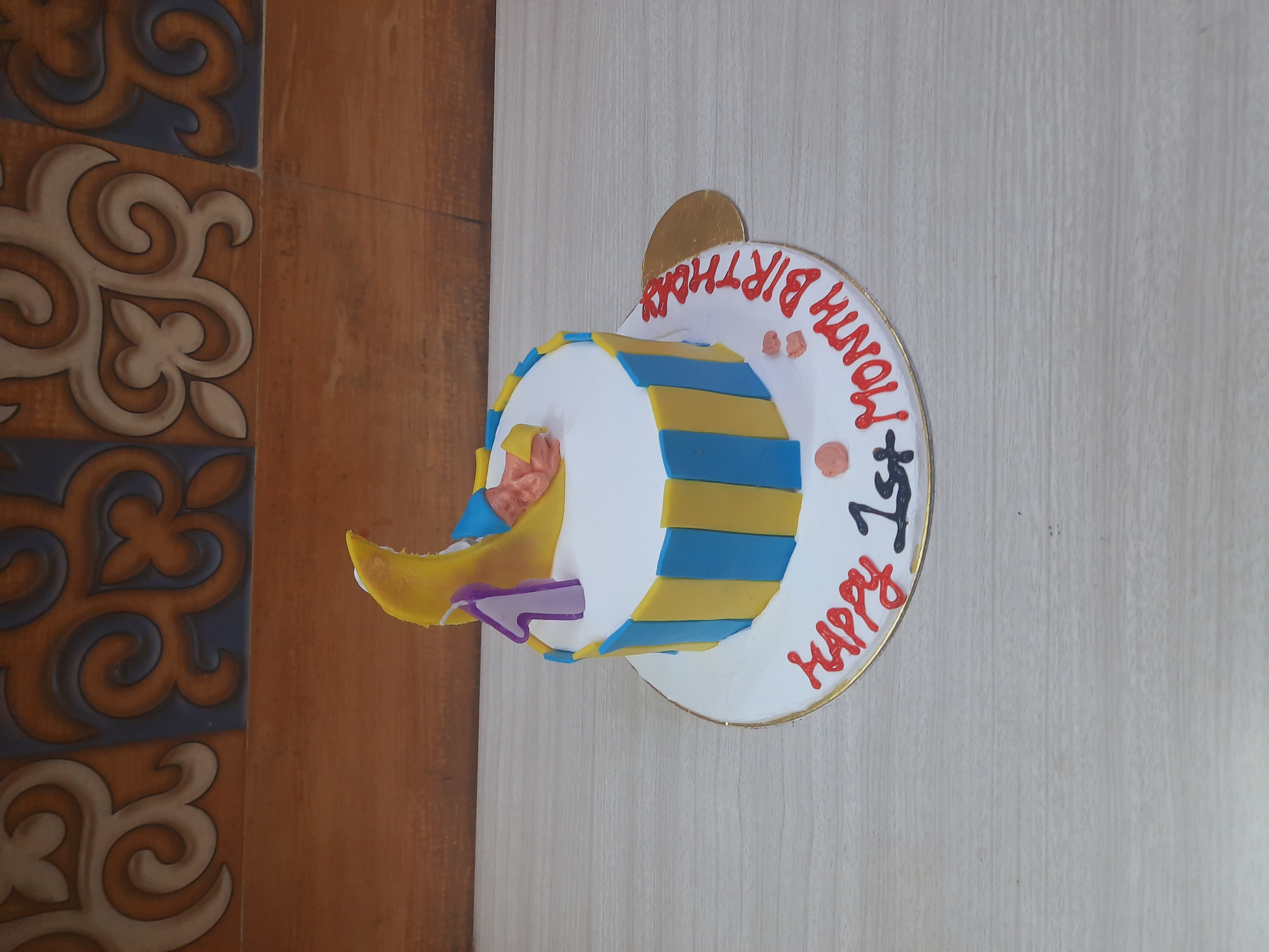 1st birthday cake